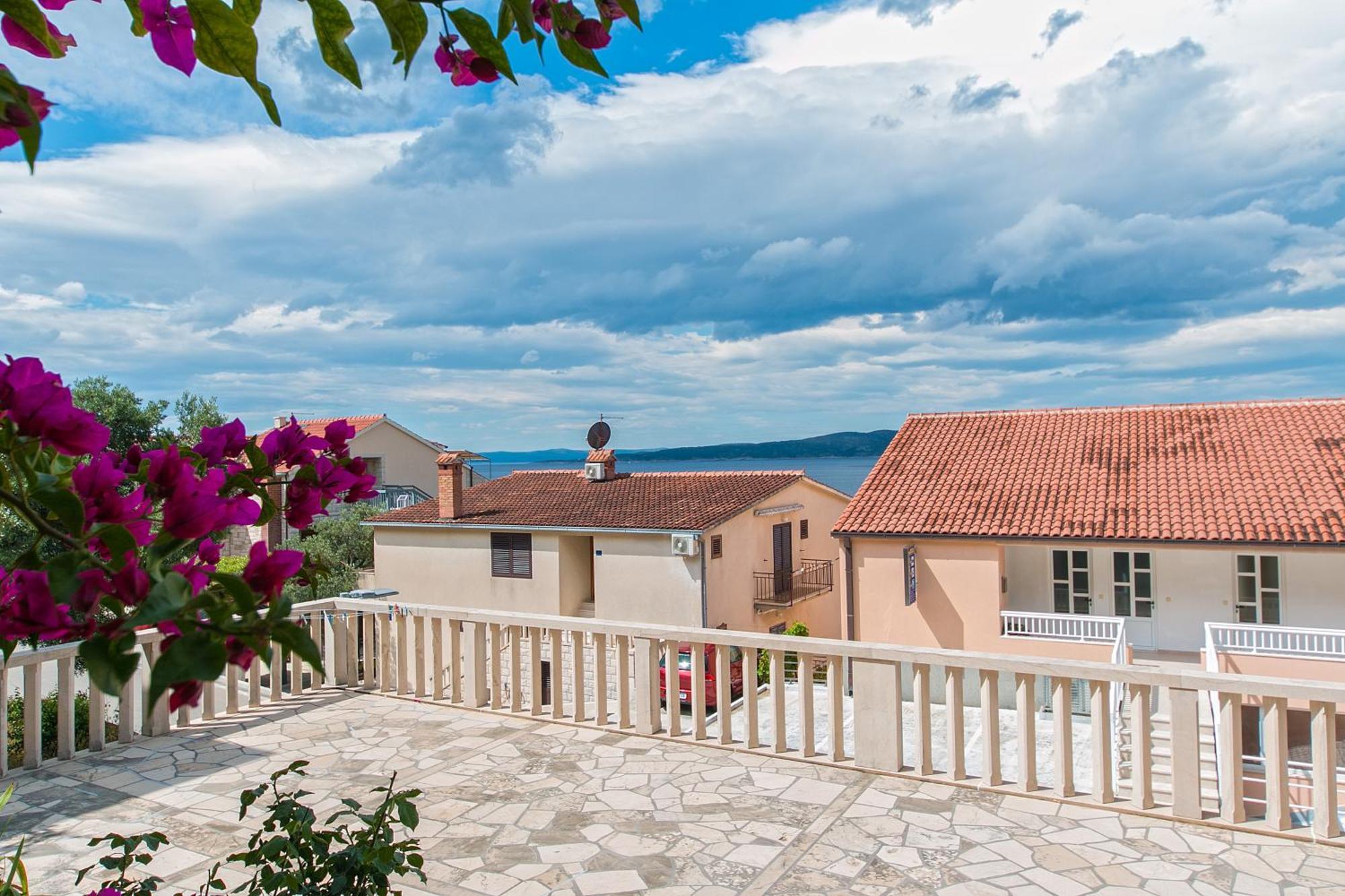 Apartments And Rooms By The Sea Brela, Makarska - 2752 Екстер'єр фото